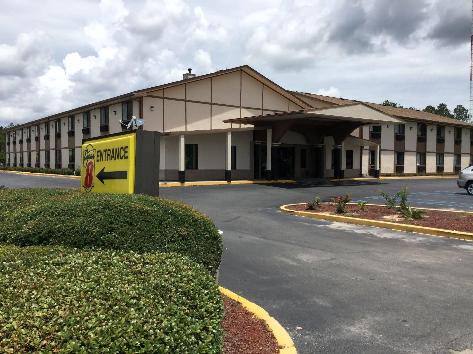 Super 8 By Wyndham Waycross Ga Motel Eksteriør billede